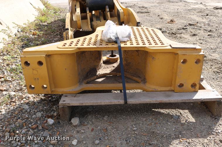 image for item DW9991 Caterpillar D6K dozer draw bar