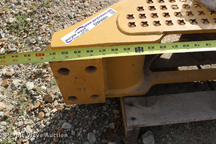 image for item DW9991 Caterpillar D6K dozer draw bar
