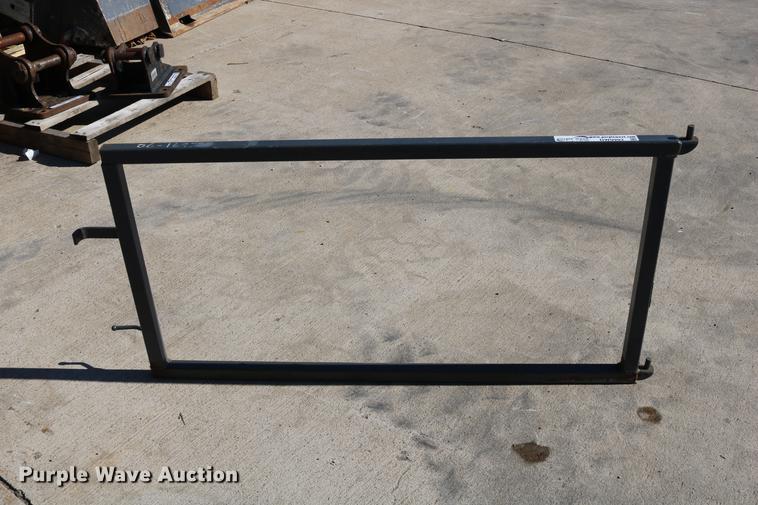 image for item DW9993 Telehandler basket gate