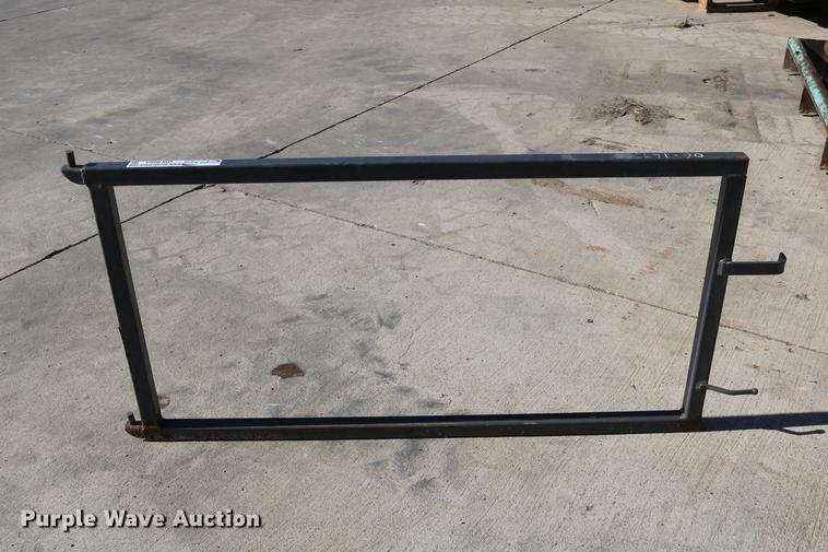image for item DW9993 Telehandler basket gate