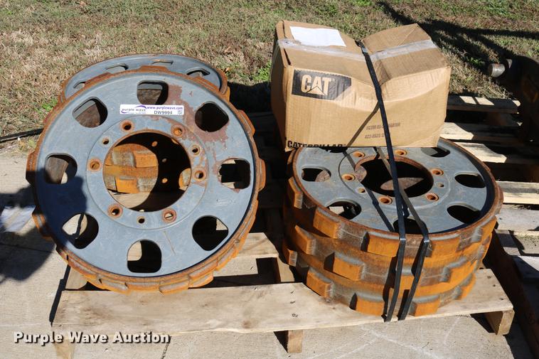 image for item DW9994 (4) Caterpillar trench roller drums