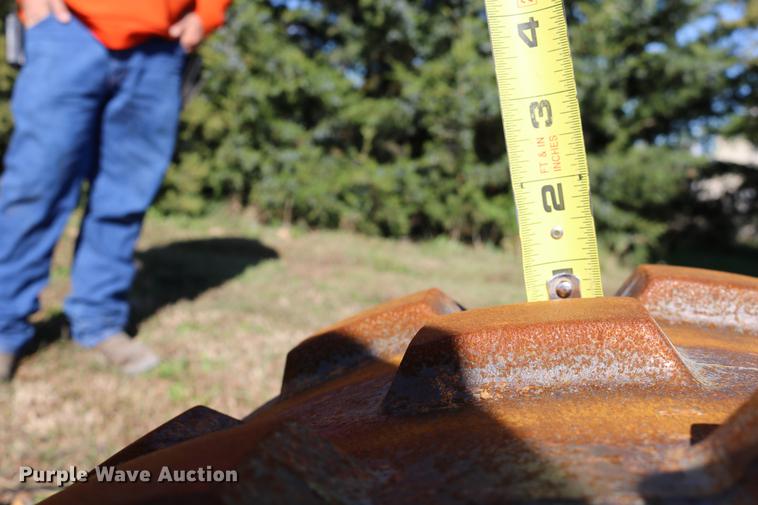 image for item DW9994 (4) Caterpillar trench roller drums