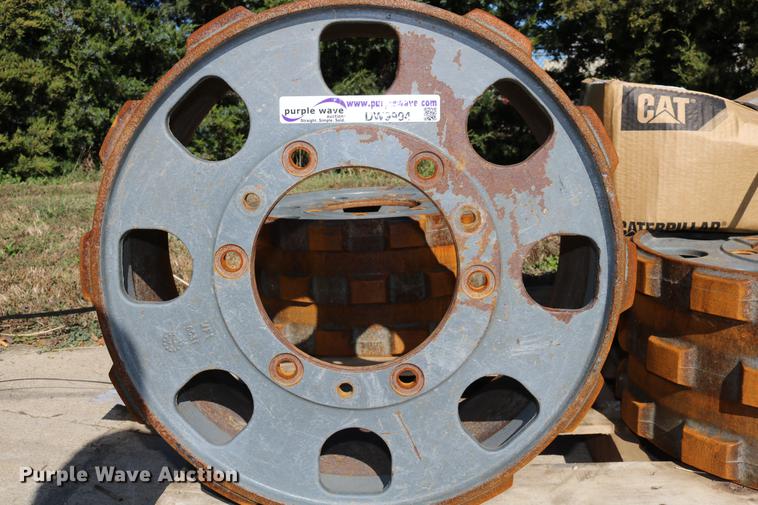 image for item DW9994 (4) Caterpillar trench roller drums