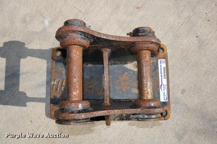 image for item DW9996 Mini Hex compactor/hammer bracket