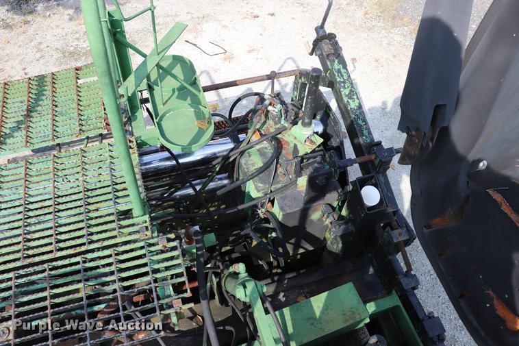 image for item ED9514 Barber Greene 200 Series paver