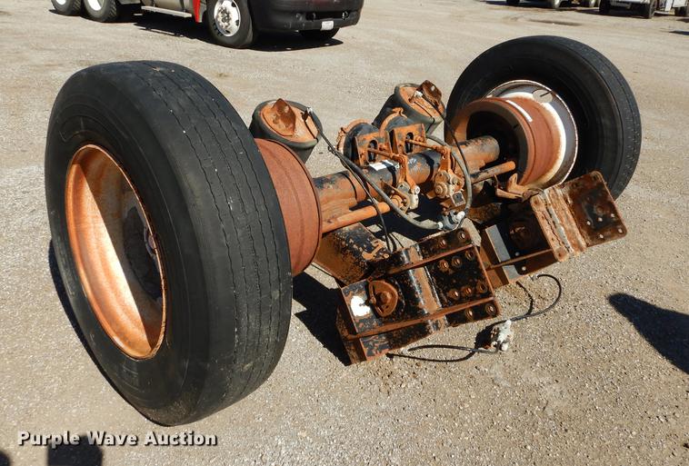 image for item EE9068 2005 Ridewell tag axle assembly