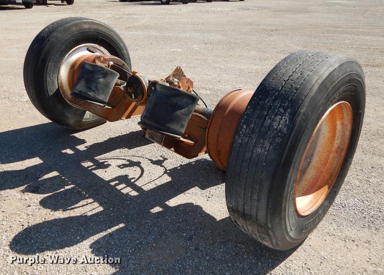 image for item EE9068 2005 Ridewell tag axle assembly