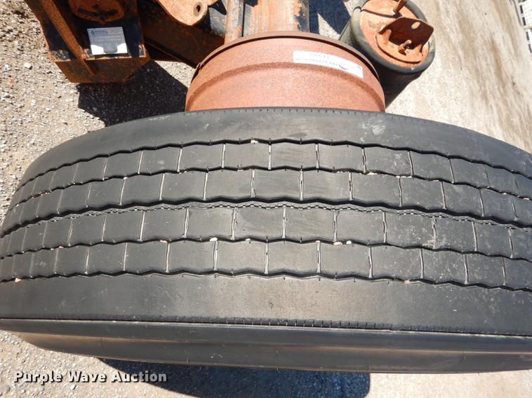 image for item EE9068 2005 Ridewell tag axle assembly