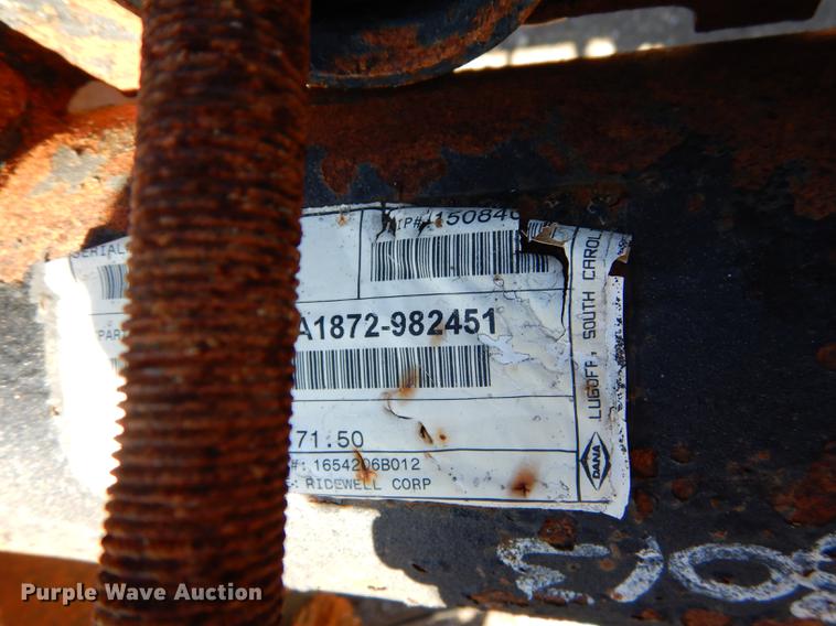 image for item EE9068 2005 Ridewell tag axle assembly