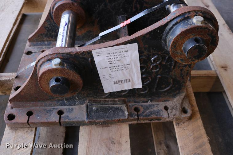 image for item EE9751 Mini Hex hammer/compactor bracket