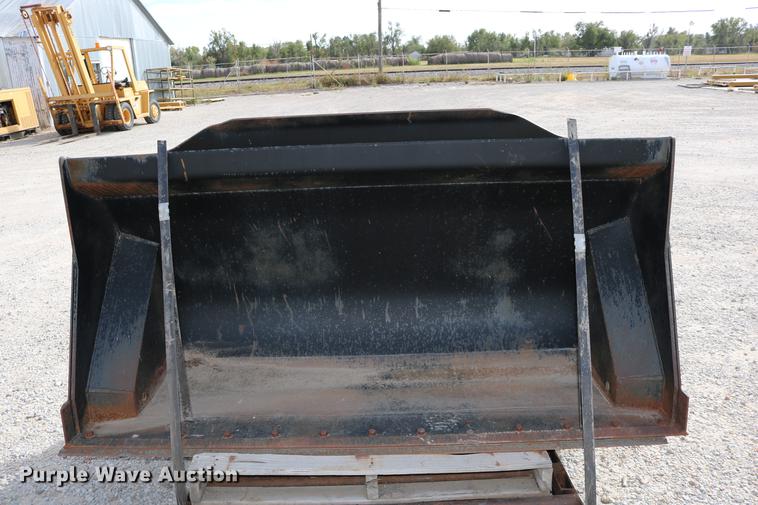 image for item EE9754 Caterpillar 908H wheel loader bucket