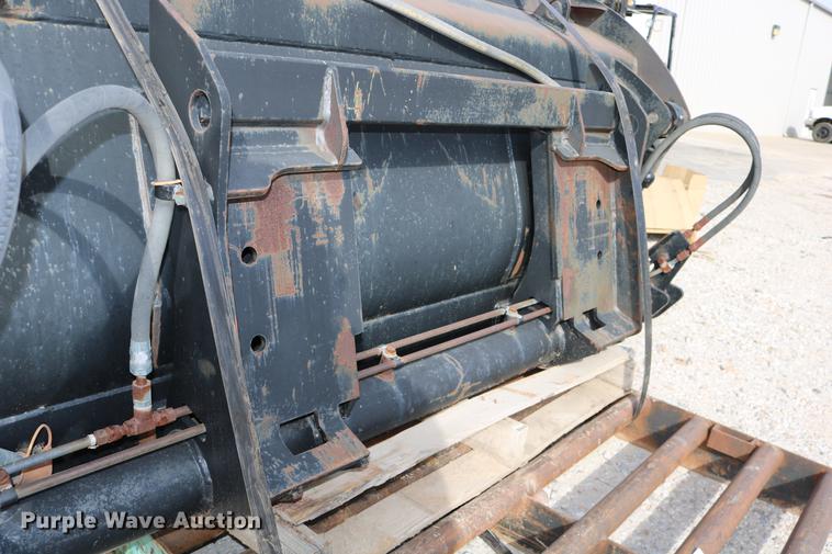 image for item EE9754 Caterpillar 908H wheel loader bucket