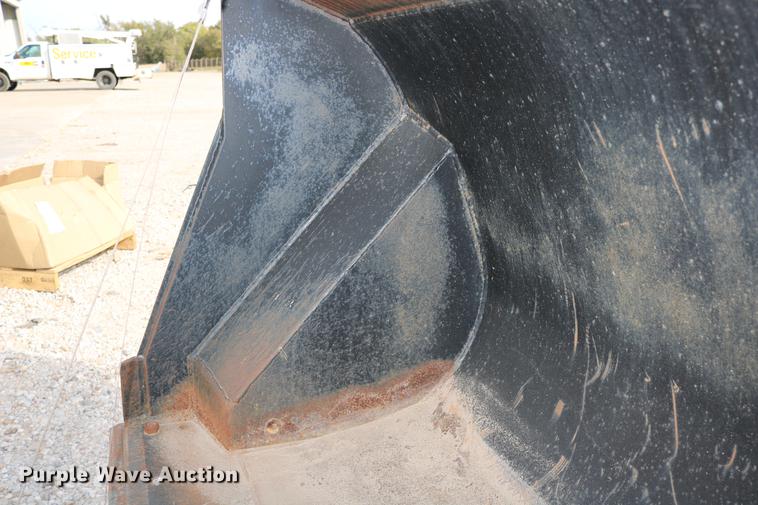 image for item EE9754 Caterpillar 908H wheel loader bucket