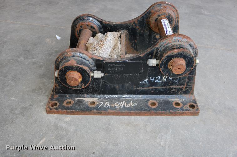 image for item EE9755 Mini Hex hammer/compactor bracket