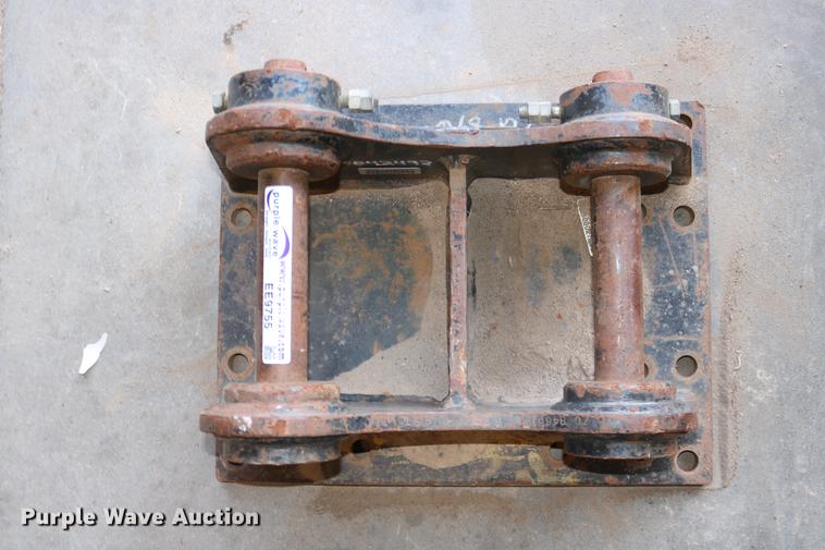 image for item EE9755 Mini Hex hammer/compactor bracket