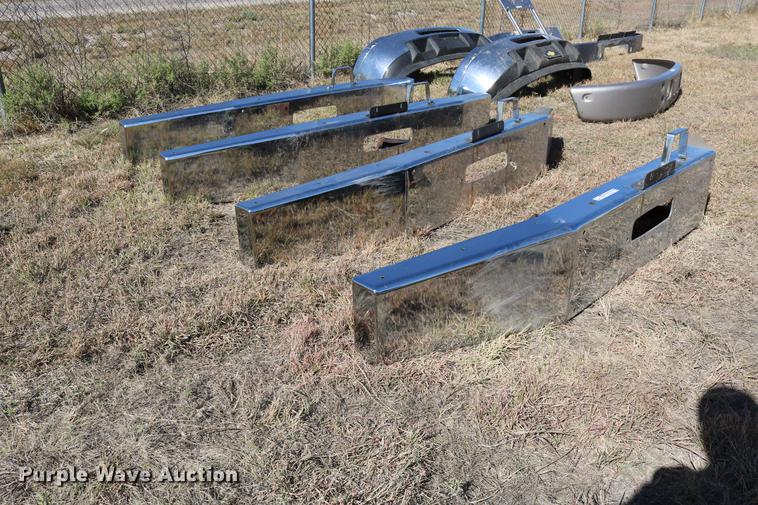 image for item EE9758 (4) Western Star bumpers