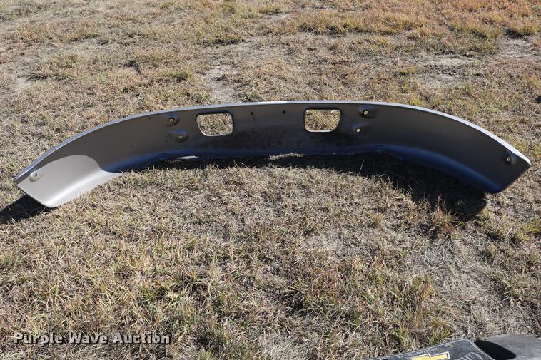 image for item EE9759 (2) bumpers