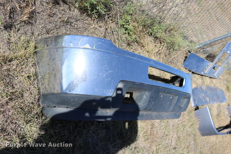 image for item EE9759 (2) bumpers