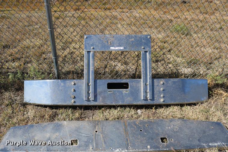 image for item EE9760 Bumper set