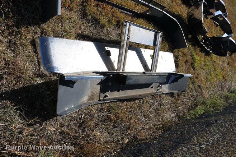 image for item EE9760 Bumper set