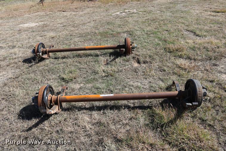 image for item EE9762 (2) axles