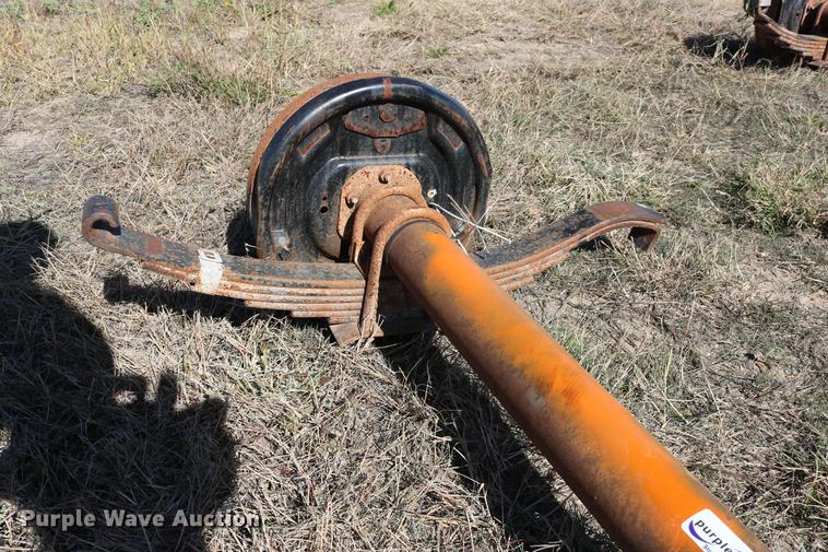 image for item EE9762 (2) axles