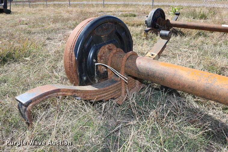 image for item EE9762 (2) axles