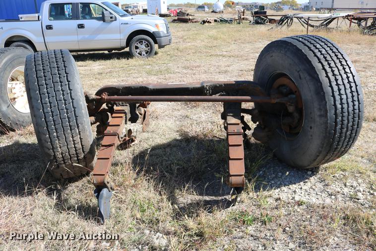 image for item EE9763 GMC Brigadier axles