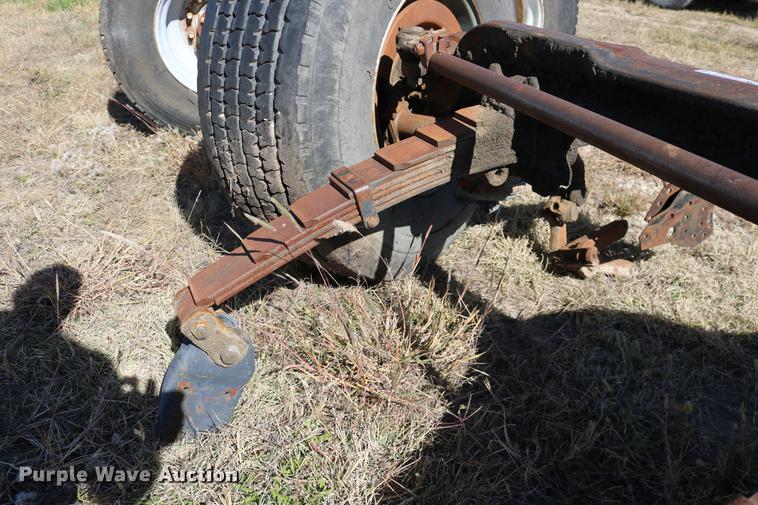 image for item EE9763 GMC Brigadier axles