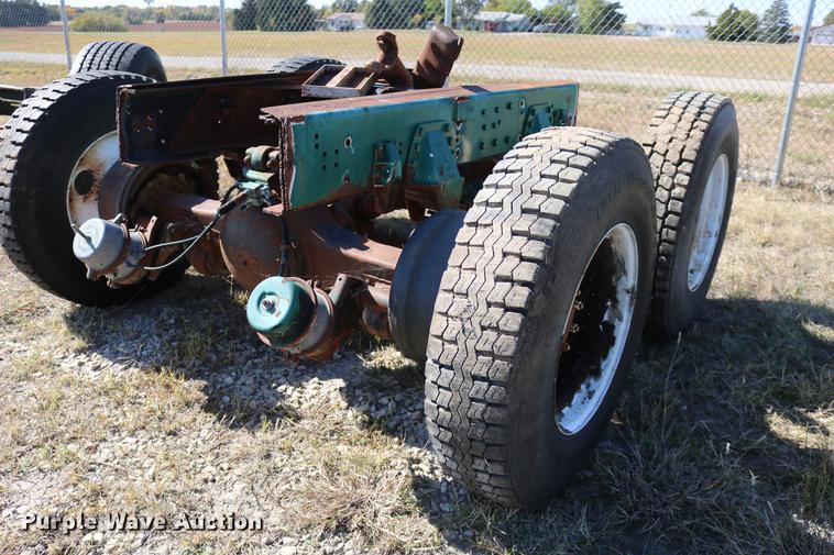 image for item EE9763 GMC Brigadier axles