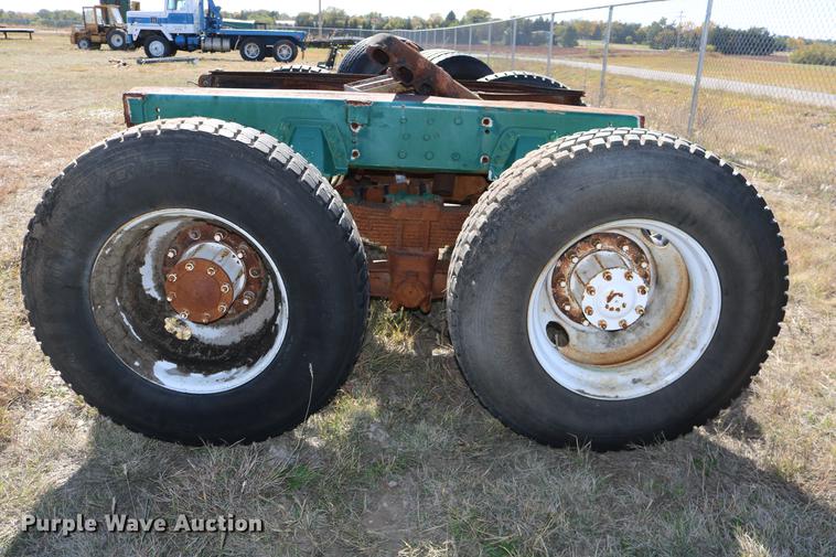 image for item EE9763 GMC Brigadier axles