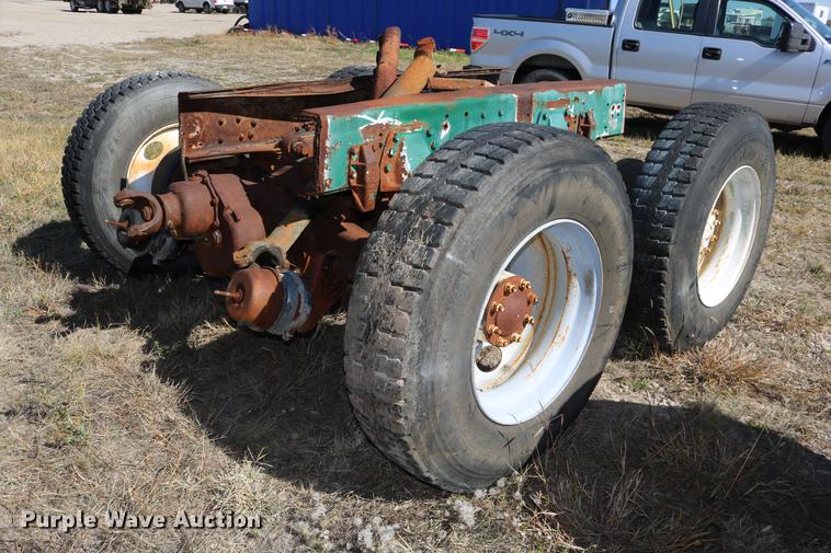 image for item EE9763 GMC Brigadier axles