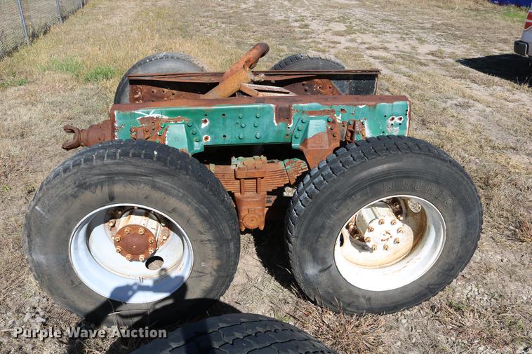 image for item EE9763 GMC Brigadier axles