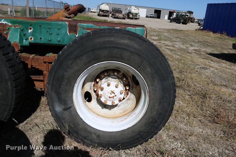 image for item EE9763 GMC Brigadier axles