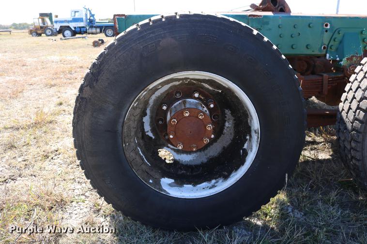 image for item EE9763 GMC Brigadier axles