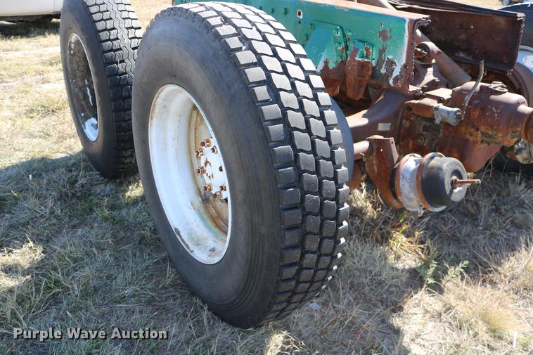 image for item EE9763 GMC Brigadier axles