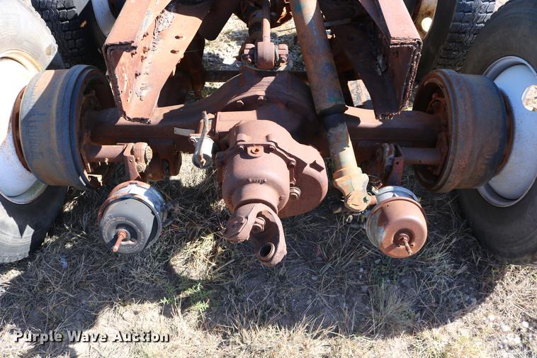 image for item EE9763 GMC Brigadier axles