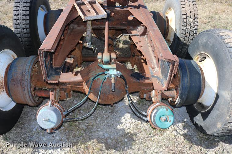 image for item EE9763 GMC Brigadier axles