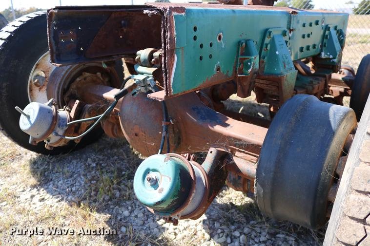 image for item EE9763 GMC Brigadier axles