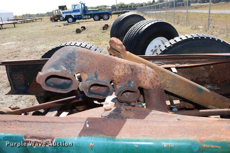 image for item EE9763 GMC Brigadier axles