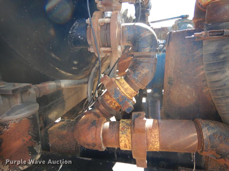 image for item J5660 1997 Ford LTS9000 vacuum truck