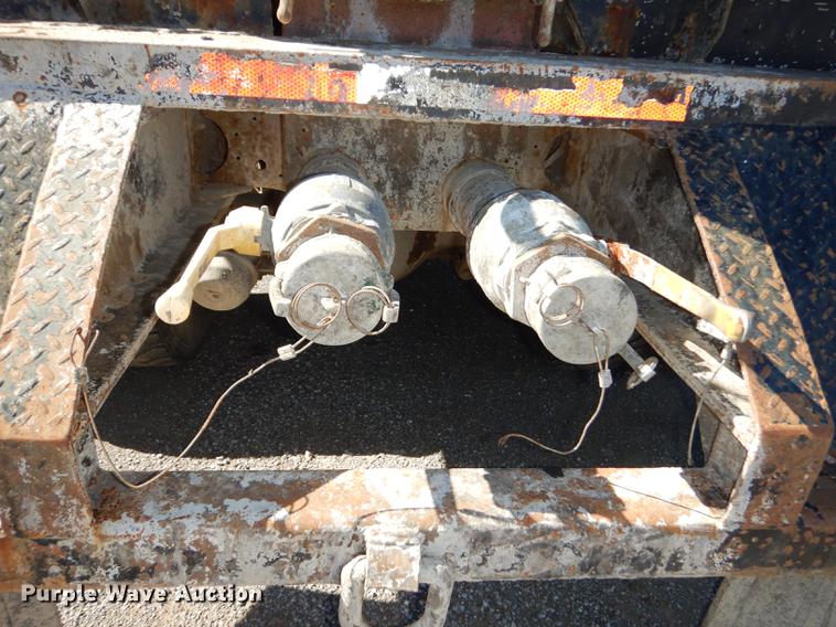 image for item J5660 1997 Ford LTS9000 vacuum truck