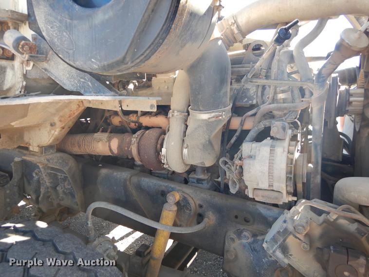 image for item J5660 1997 Ford LTS9000 vacuum truck