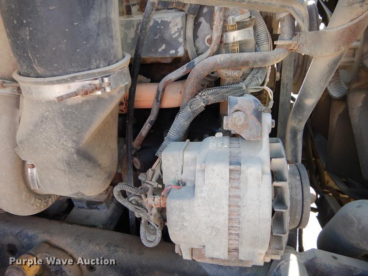 image for item J5660 1997 Ford LTS9000 vacuum truck