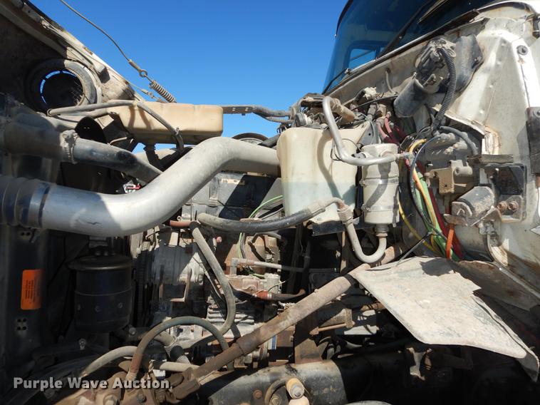 image for item J5660 1997 Ford LTS9000 vacuum truck