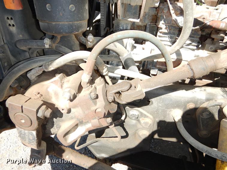 image for item J5660 1997 Ford LTS9000 vacuum truck