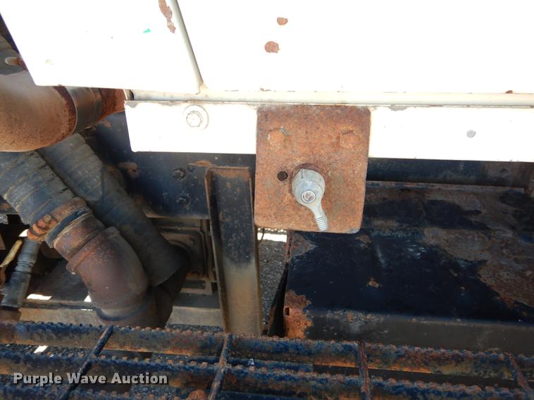 image for item J5660 1997 Ford LTS9000 vacuum truck