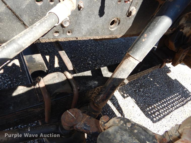 image for item J5661 1990 International 4900 truck chassis