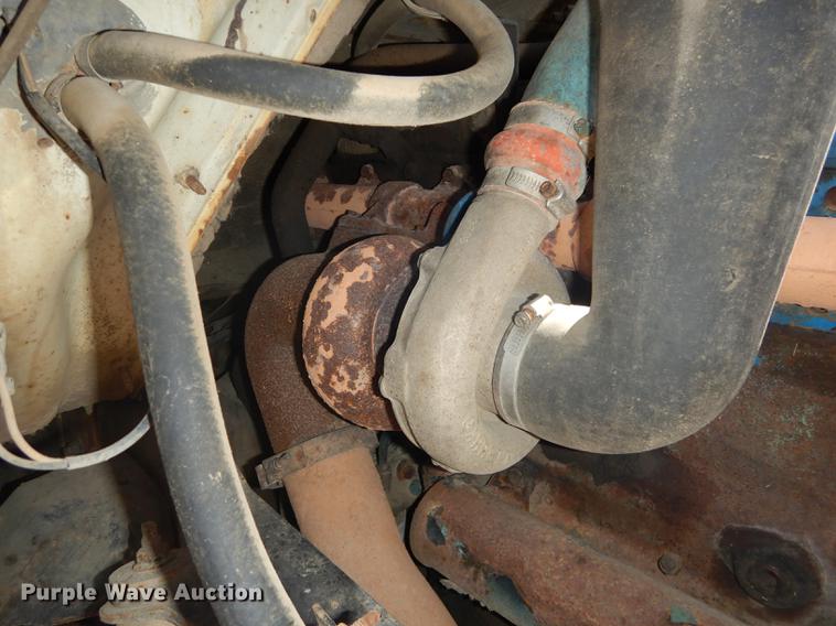 image for item J5661 1990 International 4900 truck chassis