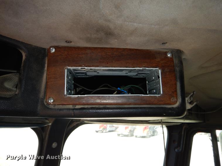 image for item J5662 1988 Freightliner FLC dump truck